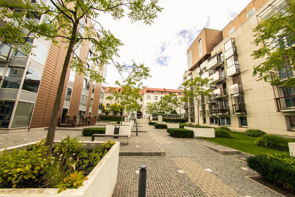 Apartment Korunni Dvur, 2 Free Parkings براغ المظهر الخارجي الصورة