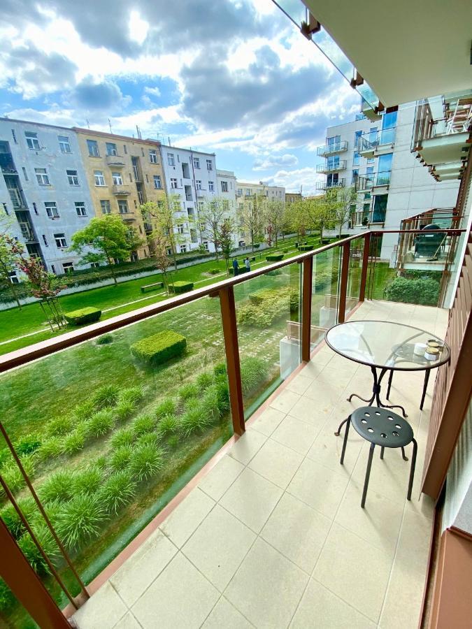 Apartment Korunni Dvur, 2 Free Parkings براغ المظهر الخارجي الصورة
