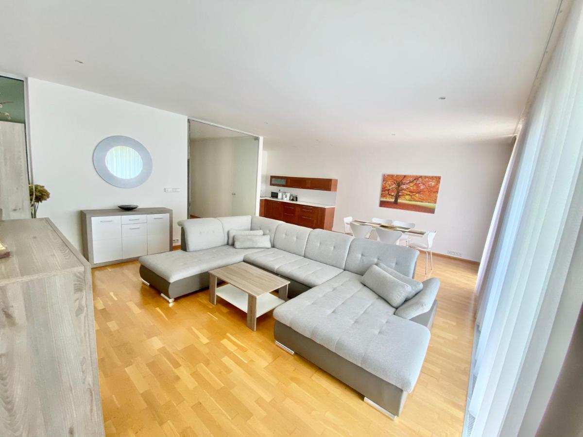 Apartment Korunni Dvur, 2 Free Parkings براغ المظهر الخارجي الصورة