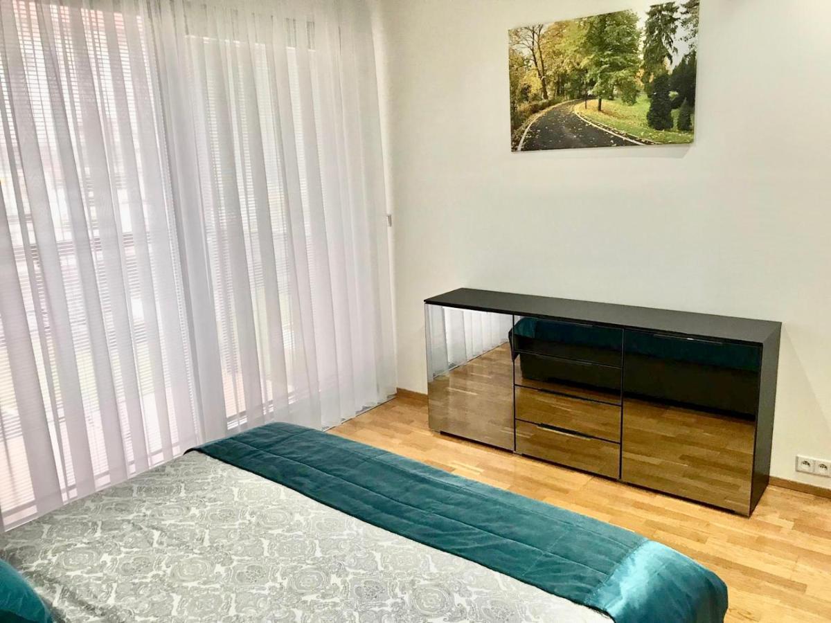 Apartment Korunni Dvur, 2 Free Parkings براغ المظهر الخارجي الصورة